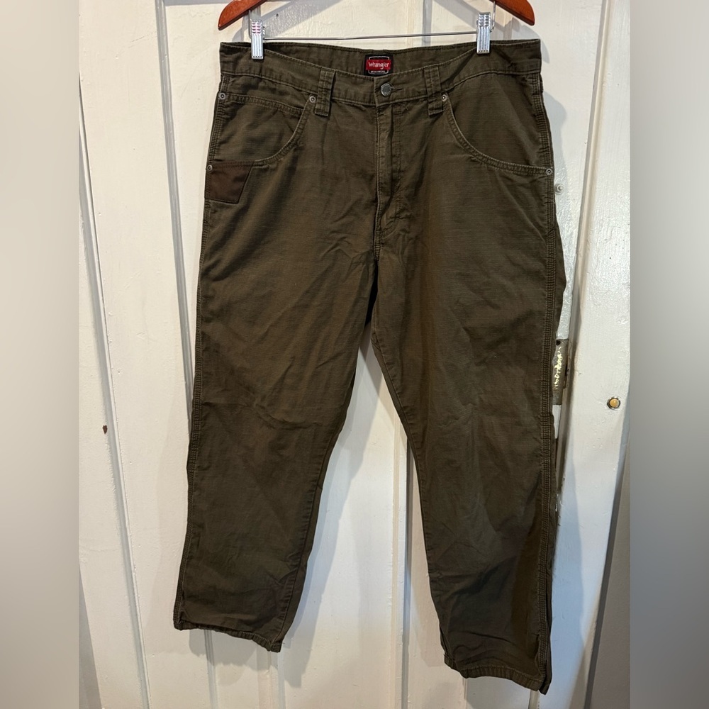 Wrangler Men's Dark Olive Cargo Pants
